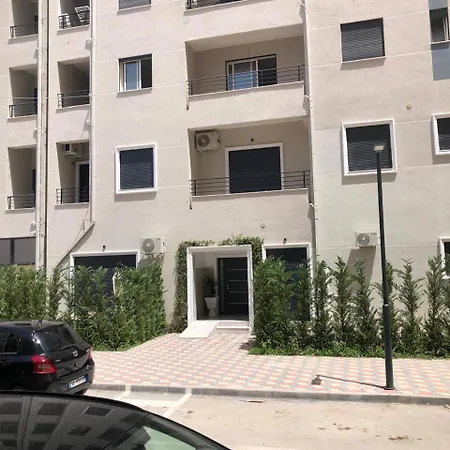 Topi Apartament *